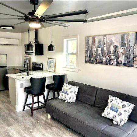 מלון Romantic Chapel Hill Retreat For Two מראה חיצוני תמונה